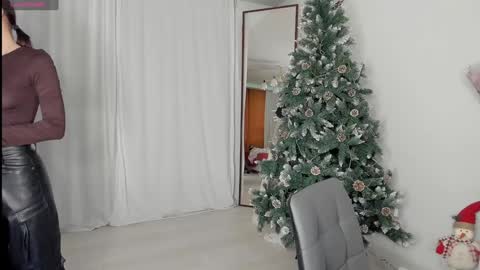 xxx_leila online show from 25, 12, 2024