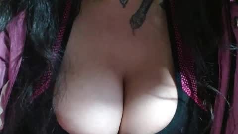   LILI  online show from 6, 1, 2025