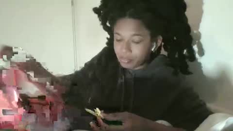 Danielle online show from 8, 4, 2026