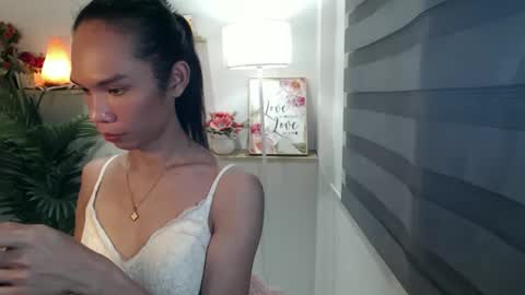 Snapshot of xxxfuckgirlyumsxxx chatting on 12, 11, 2025 Your Princess Yums online show from 12, 11, 2025