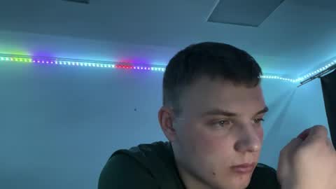 Snapshot of xxxten_ chatting on 5, 4, 2026 Leo online show from 5, 4, 2026