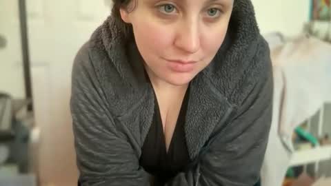 Snapshot of y0uvebeenjinxed chatting on 5, 5, 2026 Jinx online show from 5, 5, 2026