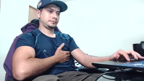 Snapshot of yacklol chatting on 13, 2, 2025 jack thopmson online show from 13, 2, 2025