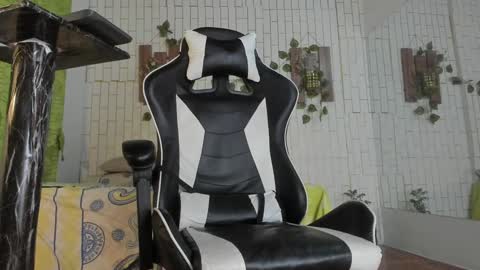 Snapshot of yacksson_lawrence chatting on 13, 12, 2024 yacksson_lawrence online show from 13, 12, 2024