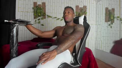 Snapshot of yacksson_lawrence chatting on 1, 10, 2025 yacksson_lawrence online show from 1, 10, 2025