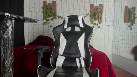 Snapshot of yacksson_lawrence chatting on 9, 10, 2025 yacksson_lawrence online show from 9, 10, 2025