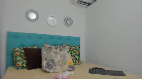 yaiza_sexylovee online show from 15, 3, 2026