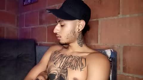 Snapshot of yajz chatting on 8, 11, 2025 Yajz online show from 8, 11, 2025