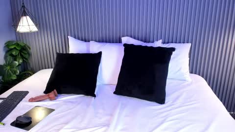 Yalezka online show from 10, 4, 2026