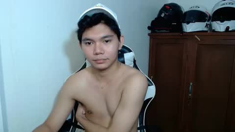 Snapshot of yamati21 chatting on 17, 12, 2025 Eian online show from 17, 12, 2025