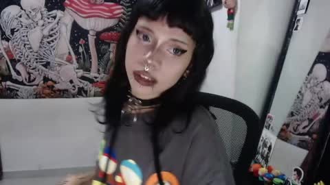 Snapshot of yami_star chatting on 23, 4, 2026 yami online show from 23, 4, 2026