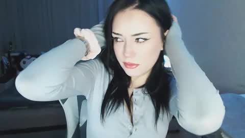 Snapshot of yamilean chatting on 25, 11, 2025 Yami online show from 25, 11, 2025