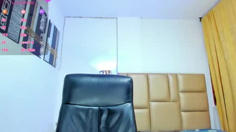 Snapshot of yamirawalker chatting on 14, 9, 2025 Naomi online show from 14, 9, 2025