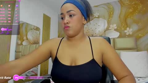 Snapshot of yamirawalker chatting on 18, 11, 2025 Naomi online show from 18, 11, 2025