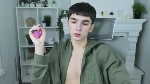 Snapshot of yamitwink chatting on 11, 11, 2025 yamitwink online show from 11, 11, 2025