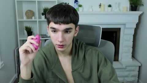 Snapshot of yamitwink chatting on 12, 11, 2025 yamitwink online show from 12, 11, 2025