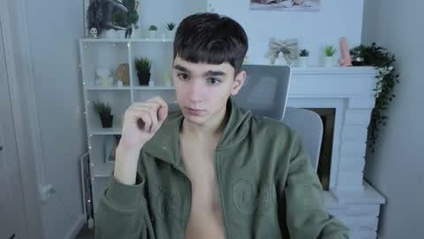 Snapshot of yamitwink chatting on 30, 11, 2025 yamitwink online show from 30, 11, 2025