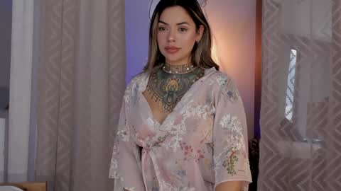 Snapshot of yandracelisoficial chatting on 20, 12, 2024 YANDRA CELIS online show from 20, 12, 2024