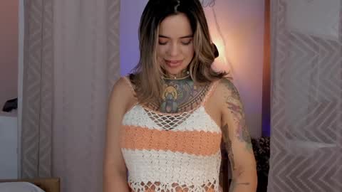 Snapshot of yandracelisoficial chatting on 22, 12, 2024 YANDRA CELIS online show from 22, 12, 2024