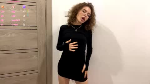 Snapshot of yaniraekberg chatting on 14, 11, 2025 Marry online show from 14, 11, 2025