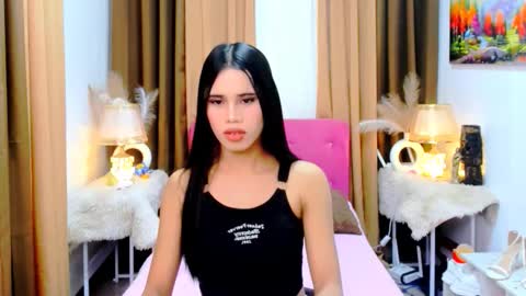 Snapshot of yanna_faulkerson chatting on 29, 10, 2025 Yanna online show from 29, 10, 2025