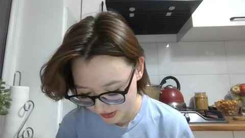 Lily online show from 12, 10, 2025