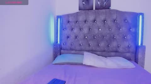 Snapshot of yara_flamer chatting on 5, 12, 2025 Yara online show from 5, 12, 2025