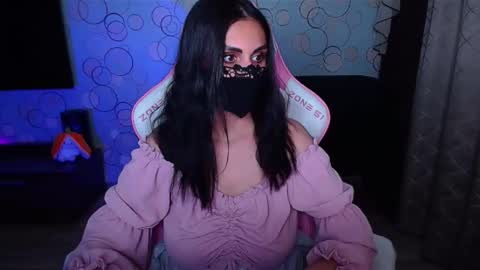 Snapshot of yasmina___ chatting on 9, 10, 2025 yasmina online show from 9, 10, 2025