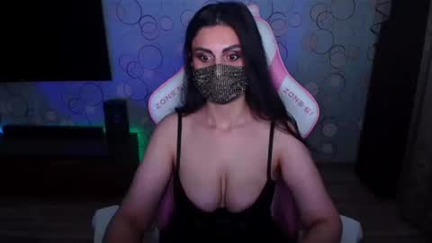 Snapshot of yasmina___ chatting on 24, 6, 2026 yasmina online show from 24, 6, 2026