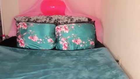 Yasmina online show from 31, 1, 2025