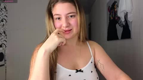 Yasyaa  online show from 7, 1, 2025