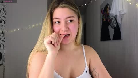 Yasyaa  online show from 15, 1, 2025