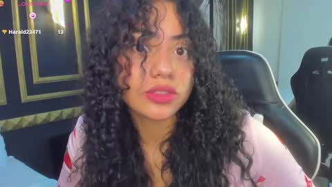 Snapshot of yaya23x chatting on 19, 9, 2025 yaya23x online show from 19, 9, 2025