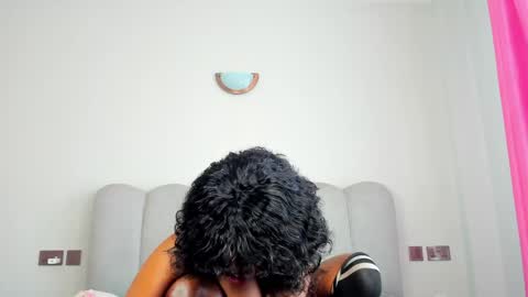 Snapshot of yazmin_rochae chatting on 22, 5, 2026 yazmin_rochae online show from 22, 5, 2026