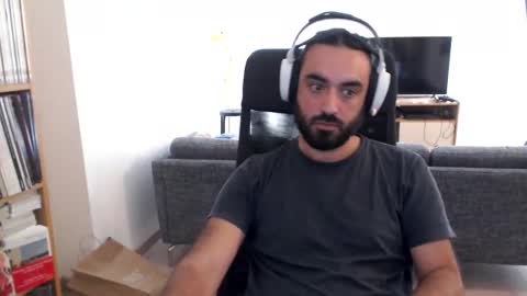 yeeaahoo online show from 9, 10, 2025