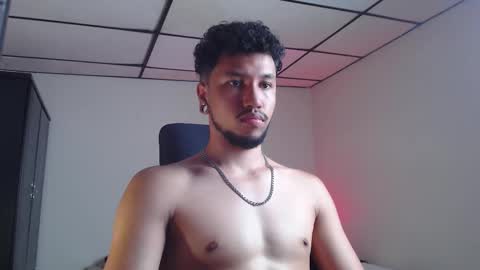 Snapshot of yeff_stone chatting on 24, 10, 2025 yeff online show from 24, 10, 2025