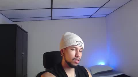 Snapshot of yeff_stone chatting on 9, 11, 2025 yeff online show from 9, 11, 2025