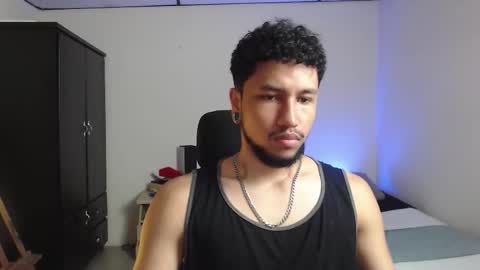 Snapshot of yeff_stone chatting on 17, 12, 2025 yeff online show from 17, 12, 2025