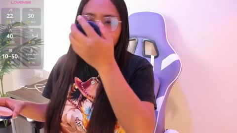 yeika_foxy online show from 7, 3, 2025