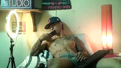 Snapshot of yeisoncastellanos1999 chatting on 6, 5, 2026 yeisoncastellanos1999 online show from 6, 5, 2026