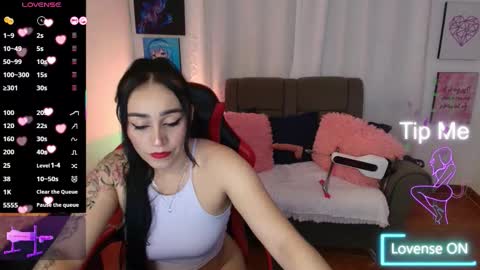 Snapshot of yeliana_sexy chatting on 21, 9, 2025 Valery online show from 21, 9, 2025