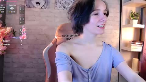 Snapshot of yellow_songbird chatting on 1, 3, 2025 Liya online show from 1, 3, 2025