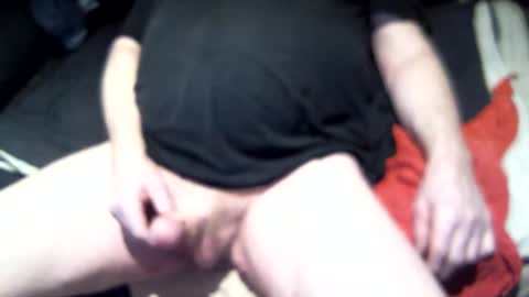Snapshot of yellowsnakes chatting on 2, 3, 2025 . y e l l o w s n a k e s . online show from 2, 3, 2025