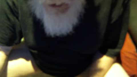Snapshot of yellowsnakes chatting on 5, 10, 2025 . y e l l o w s n a k e s . online show from 5, 10, 2025