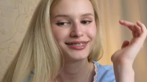 Yenna online show from 18, 4, 2026