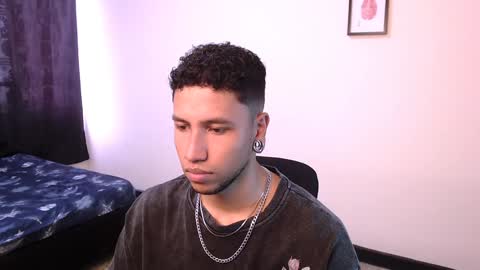 Snapshot of yerfon_s1 chatting on 10, 12, 2024 Yeff ind. model online show from 10, 12, 2024