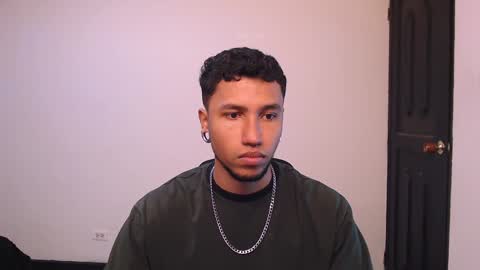 Snapshot of yerfon_s1 chatting on 30, 12, 2024 Yeff ind. model online show from 30, 12, 2024