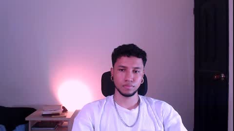 Snapshot of yerfon_s1 chatting on 28, 1, 2025 Yeff ind. model online show from 28, 1, 2025