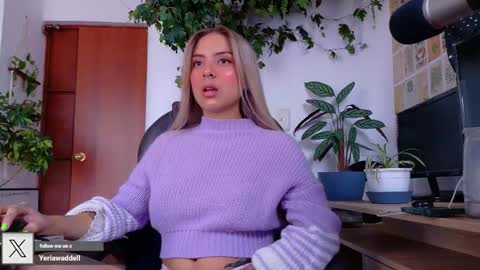 Snapshot of yeriawaddell_ chatting on 9, 11, 2025 yeriawaddell online show from 9, 11, 2025