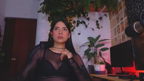 Snapshot of yeriawaddell_ chatting on 21, 11, 2025 yeriawaddell online show from 21, 11, 2025